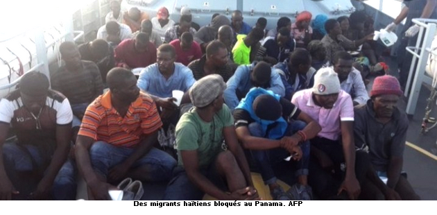 Mal traités, 1500 migrants haïtiens sont bloqués au Panama
